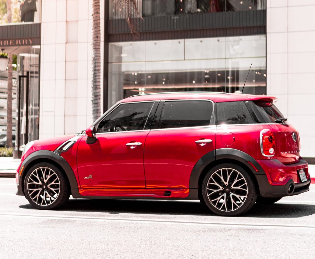 3-drzwiowe MINI Cooper Hatch — wyjątkowe auto do miejskiej eksploracji